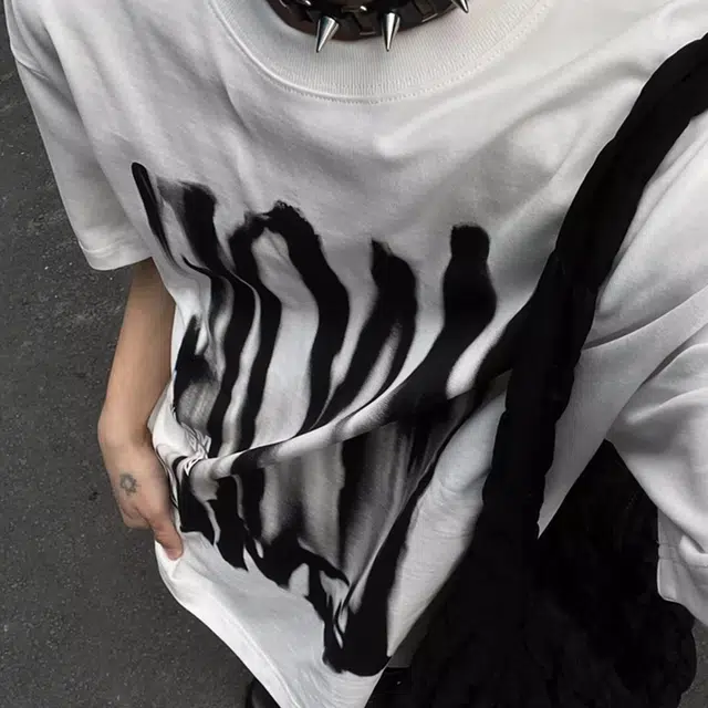 PAINT STAIN T