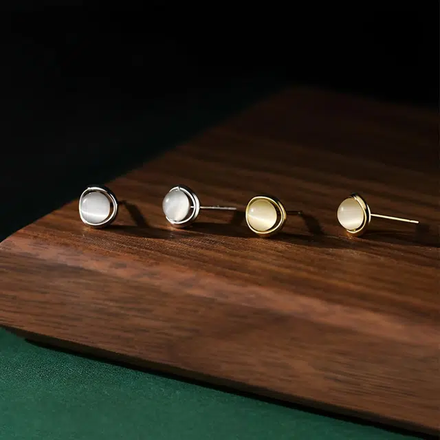 尚仟伊 轻奢精致小巧高级感小众设计国潮冷淡风素圈镂空 睡觉免摘耳骨钉 猫眼石 耳钉 女款