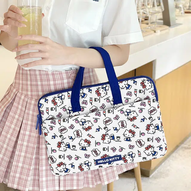 Hello Kitty 13 14