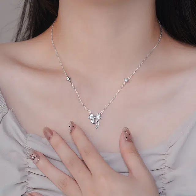 【纯银999 | 蝴蝶结造型】 琉堇 甜美温柔蝴蝶结吊坠 少女心森系小清新纯银颈链 梦幻灵动闪闪甜妹星星锁骨链 足银 项链 女款 告白礼盒