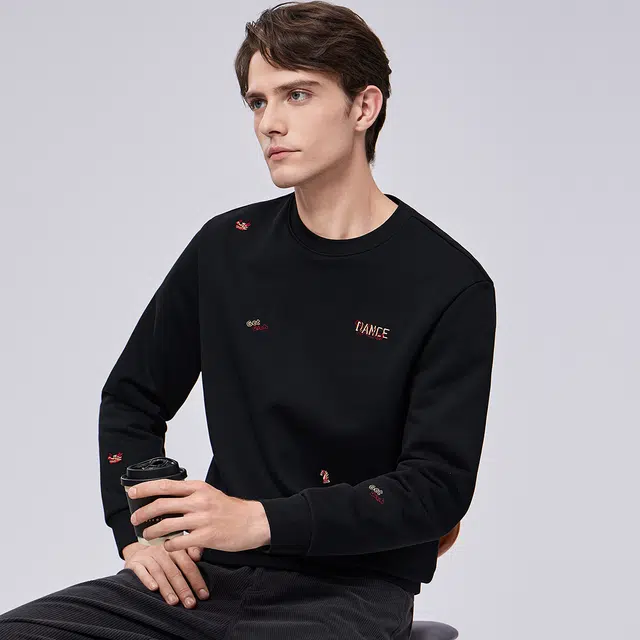 限定年品 与狼共舞 加绒保暖抗菌亲肤柔软云感舒适时尚散点刺绣圆领卫衣 男款