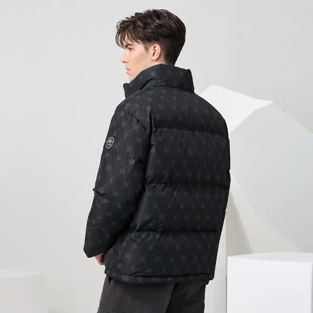 与狼共舞 潮流保暖舒适立领满印羽绒服 男款 黑色