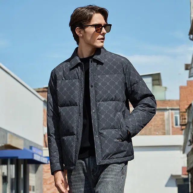 与狼共舞 石墨烯蓄热锁温科技 鹅绒高充绒轻暖时尚满印高街潮流舒适翻领衬衫式外套羽绒服 男款