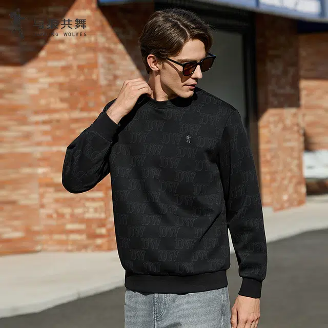 与狼共舞 美式潮流时尚字母满印高棉亲肤柔软弹力舒适圆领长袖卫衣 男款