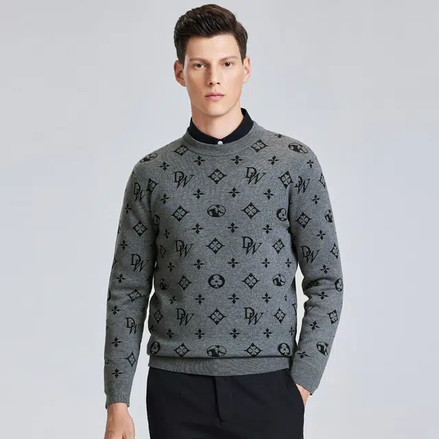 与狼共舞 潮流时尚百搭满印气质舒适透气休闲轻薄毛衣 男款