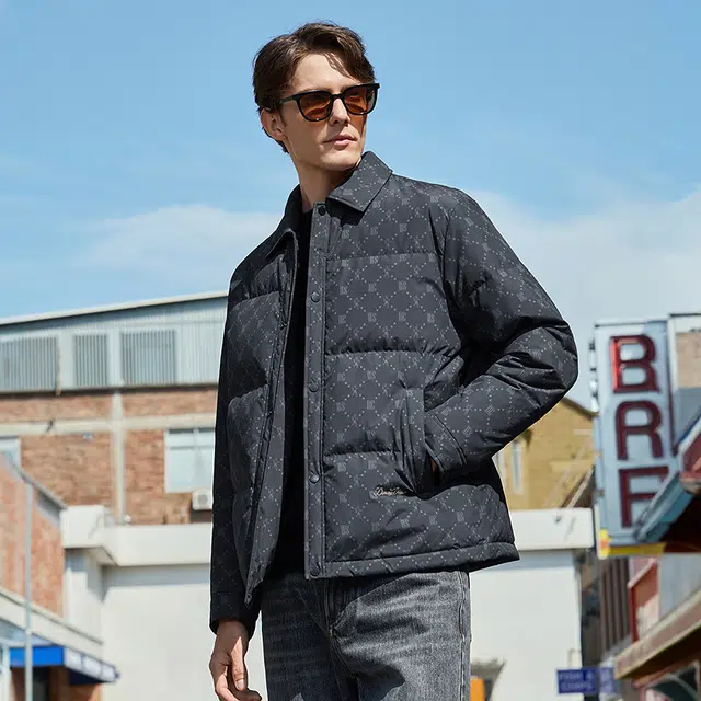 与狼共舞 石墨烯蓄热锁温科技 鹅绒高充绒轻暖时尚满印高街潮流舒适翻领衬衫式外套羽绒服 男款