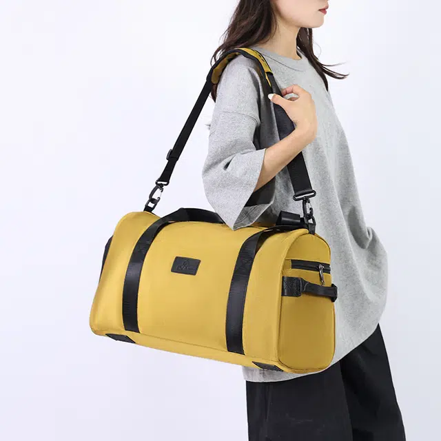 尊梵 游泳轻便防水大容量经典背包 尼龙 旅行包 男女同款情侣款 多色