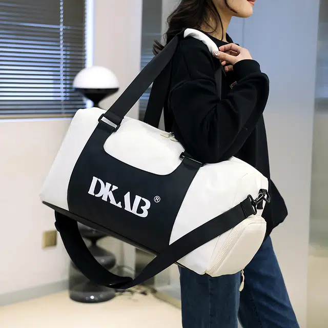 尊梵 时尚撞色字母设计潮流多功能 牛津布 旅行包 女款 多色