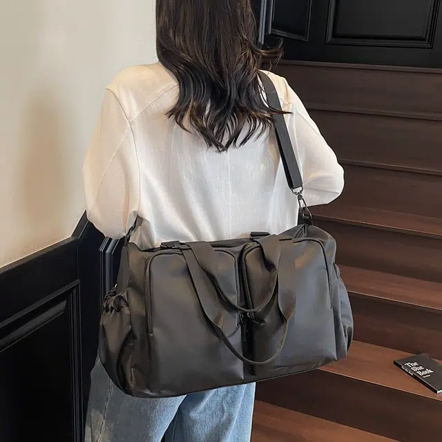 尊梵 高颜值单肩斜挎包轻便手提包洋气小包休闲运动 尼龙 旅行包 男女同款情侣款 多色