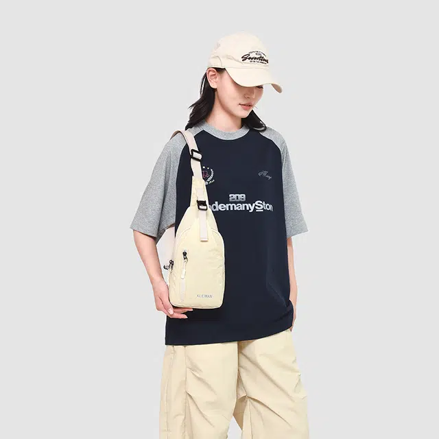 尊梵 时尚百搭通勤纯色高级 尼龙 胸包 常规 男女同款情侣款 多色
