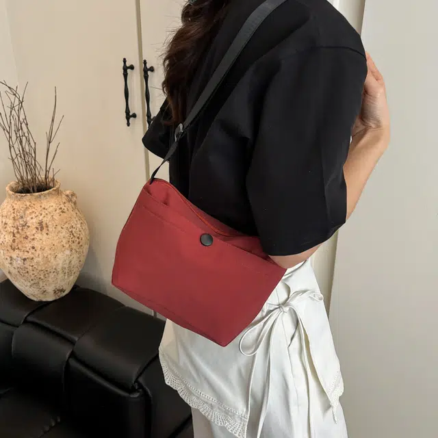 尊梵 斜挎包时尚潮流百搭帆布包 尼龙布 单肩包 常规 男女同款情侣款 多色