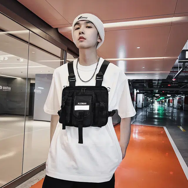 尊梵 潮牌机能马甲背心多口袋反光条 牛津布 胸包 常规 男女同款情侣款 黑色