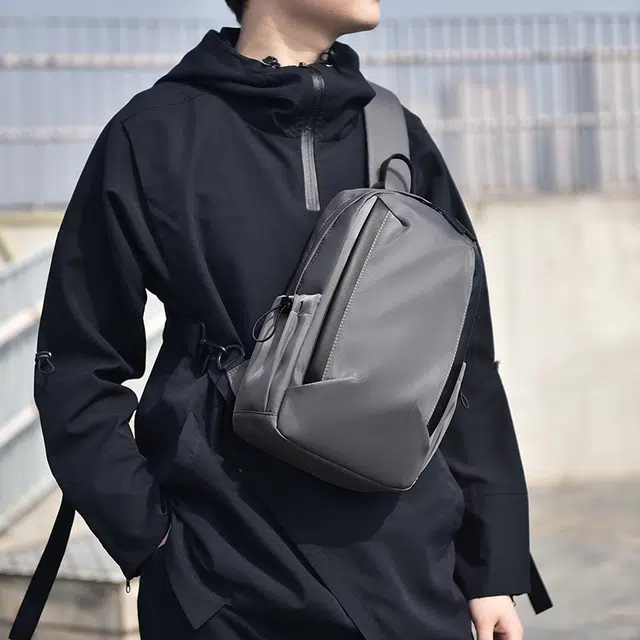 尊梵时尚多功能胸包背包旅行休闲单肩背包健身斜挎包潮流包包