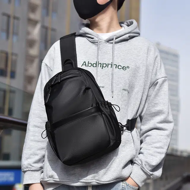 尊梵 简约时尚百搭 其他 斜挎包 常规 男款 黑色/灰色