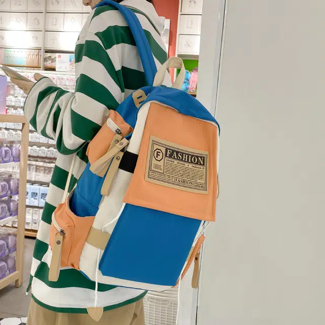 尊梵 甜美街头潮流背包简约上课通勤时尚百搭潮流 尼龙 双肩包 常规 女款 多色