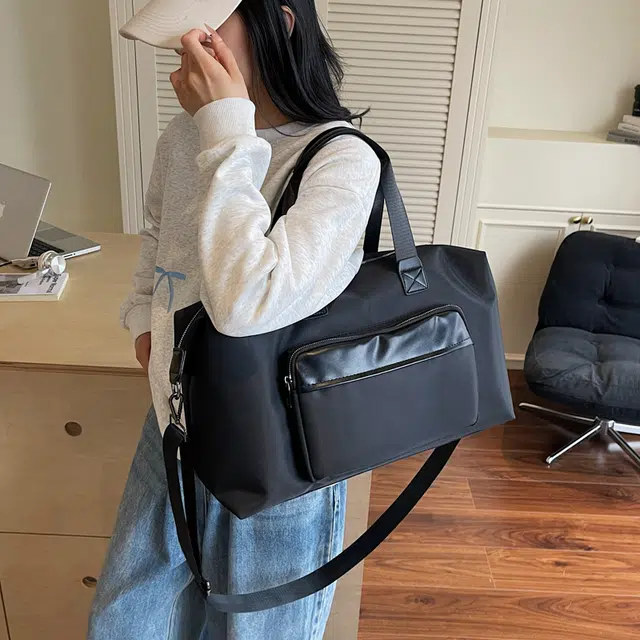 尊梵 百搭手提包运动健身收纳包单肩斜挎包 尼龙 旅行包 儿童款 黑色/灰色