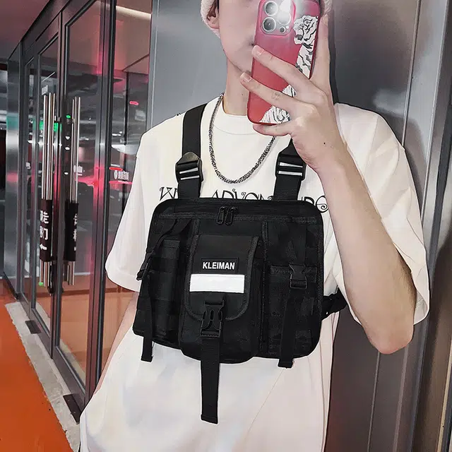 尊梵 潮牌机能马甲背心多口袋反光条 牛津布 胸包 常规 男女同款情侣款 黑色