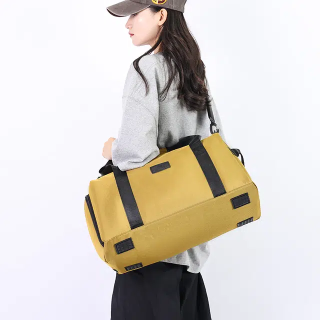 尊梵 游泳轻便防水大容量经典背包 尼龙 旅行包 男女同款情侣款 多色