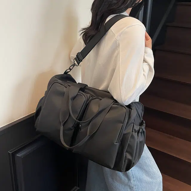 尊梵 高颜值单肩斜挎包轻便手提包洋气小包休闲运动 尼龙 旅行包 男女同款情侣款 多色