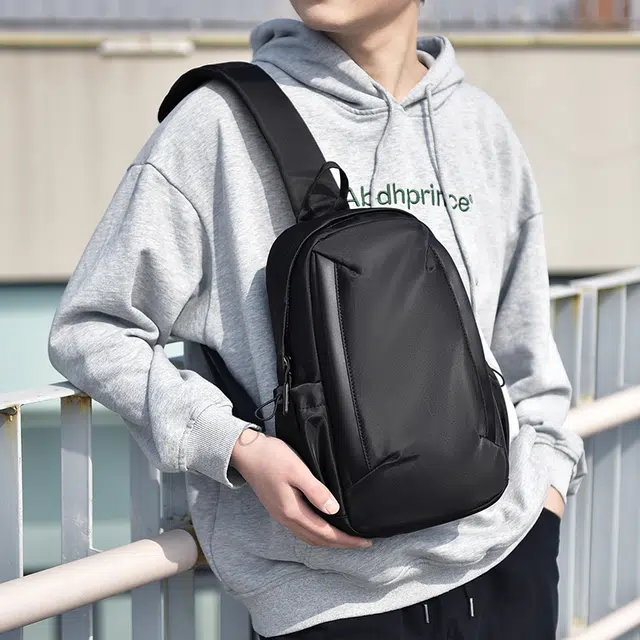 尊梵时尚多功能胸包背包旅行休闲单肩背包健身斜挎包潮流包包