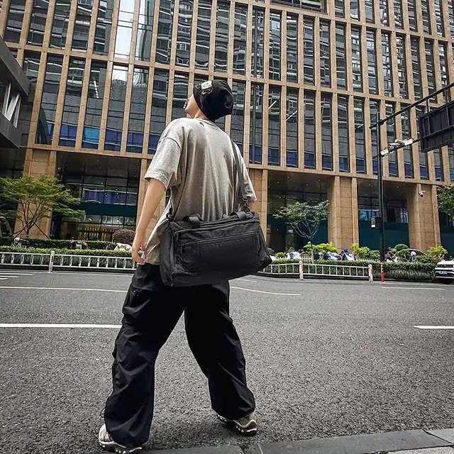 尊梵 短途轻便大容量出差通勤干湿分离运动健身收纳包 尼龙 旅行包 男女同款情侣款 多色