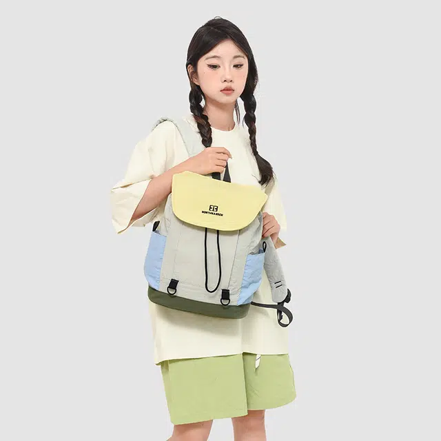 尊梵 休闲旅行轻便高中初中学生书包大容量背包 尼龙 双肩包 男女同款情侣款