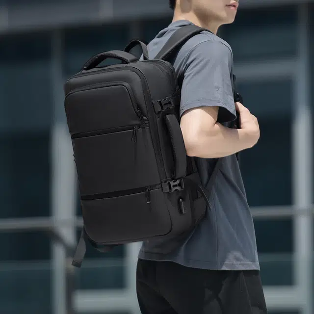 尊梵 商务大容量通勤 尼龙布 双肩包 常规 男款 多色