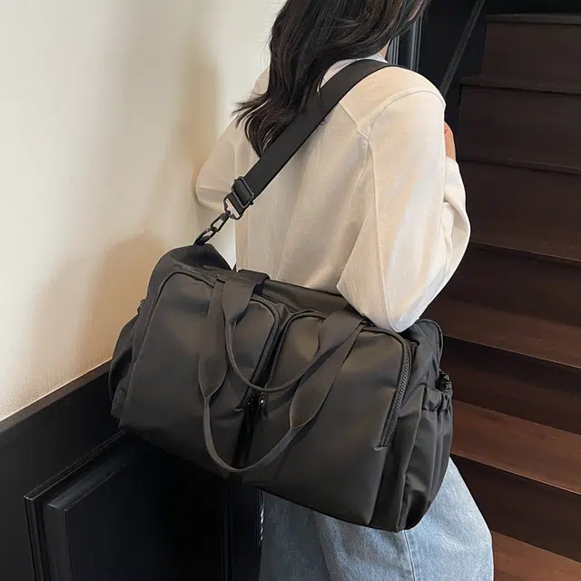 尊梵 高颜值单肩斜挎包轻便手提包洋气小包休闲运动 尼龙 旅行包 男女同款情侣款 多色