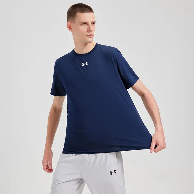 Under Armour T