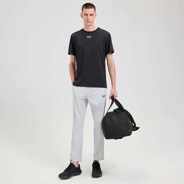 Under Armour T