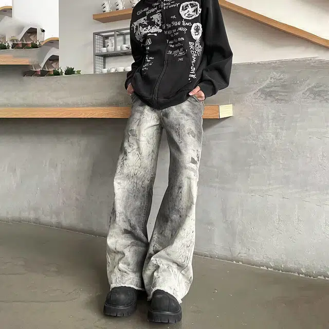 PAINT STAIN