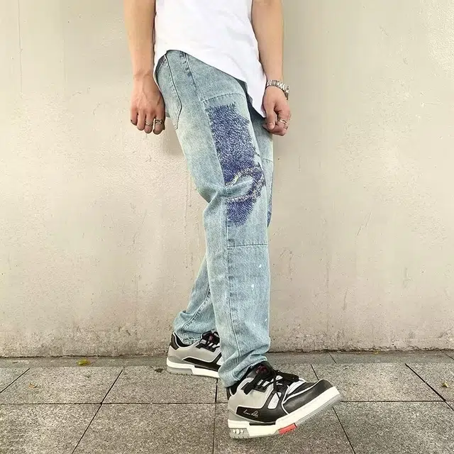 PAINT STAIN