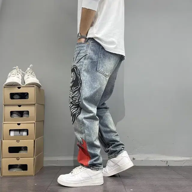 PAINT STAIN