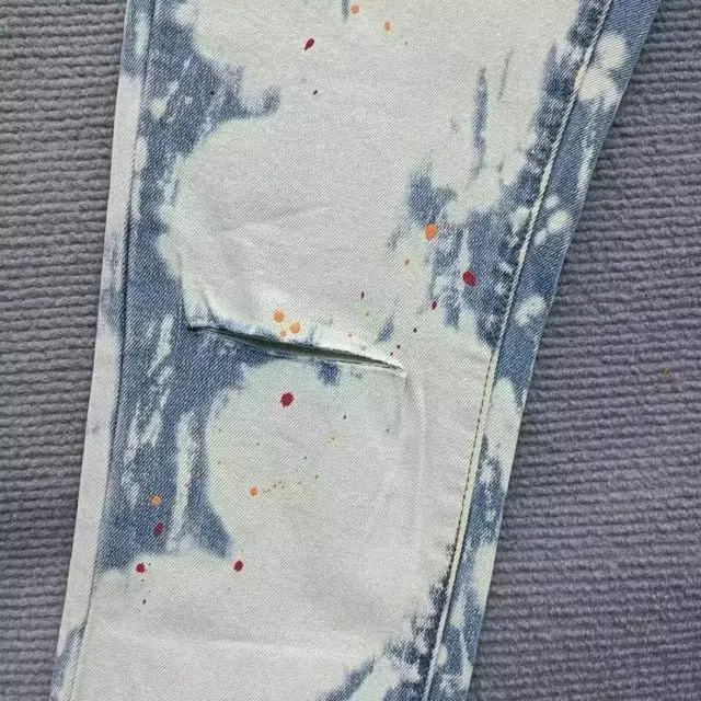 PAINT STAIN