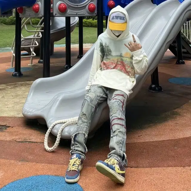 PAINT STAIN