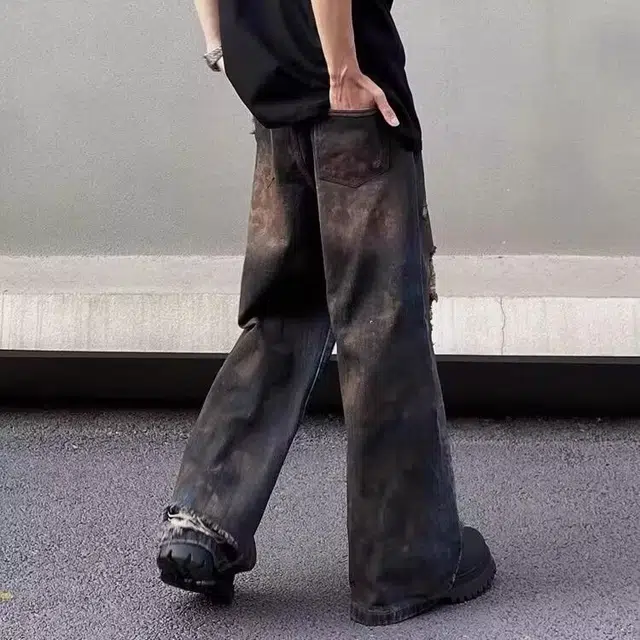 PAINT STAIN
