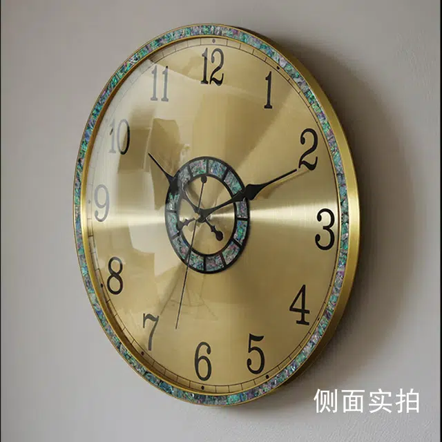 凯琴 百搭贝壳圆形挂钟家用客厅时尚高档挂墙静音 石英机芯 挂钟 男女同款 金色