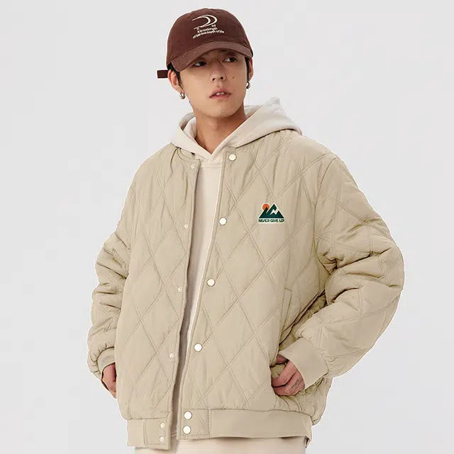 MINISO bomber