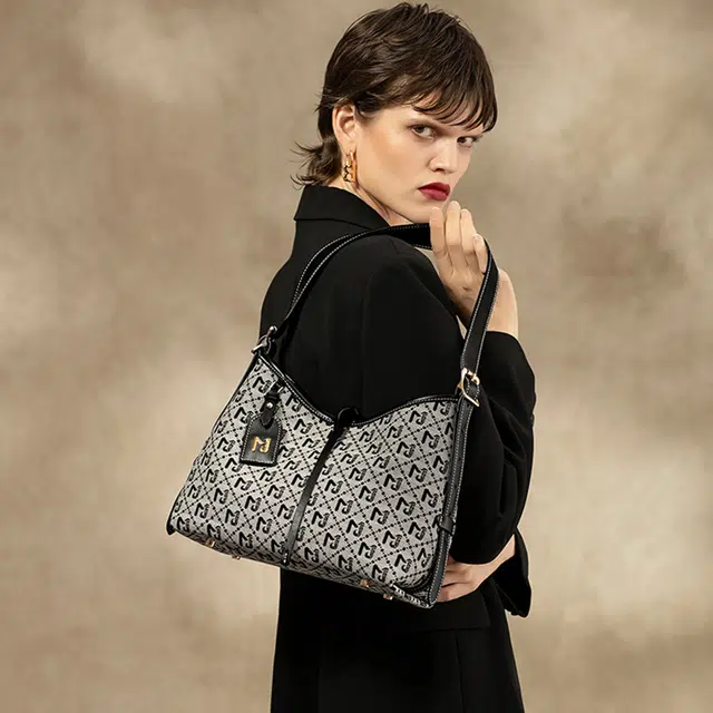 CLEVER KETCH PU Tote