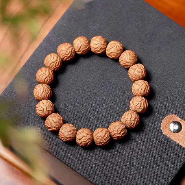 梨云暮雪 太行山优品 原色老料精雕毒液  颜色深度适中 手感一级  盘玩出油快 精细抛光  原皮 猴头核桃 手串 男女同款情侣款