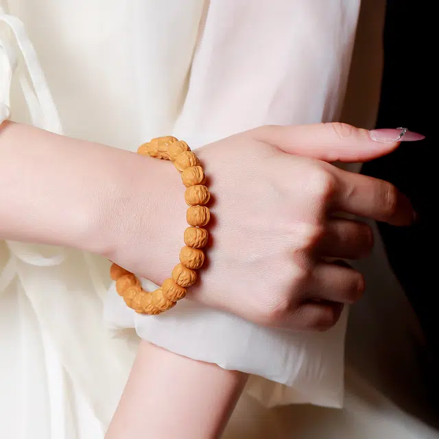 梨云暮雪 收藏级一级品质蛤蟆背    国风雕刻蛤蟆背文玩小众高级感盘玩念珠#好运 猴头核桃 手串 男女同款情侣款