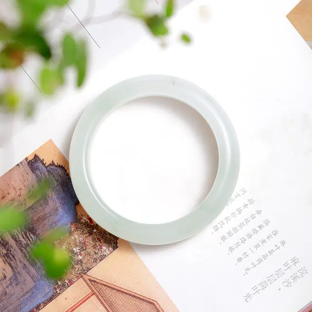 梨云暮雪 【气质拉满】精挑出的亮白   高贵上档次 天山翠 手镯 女款