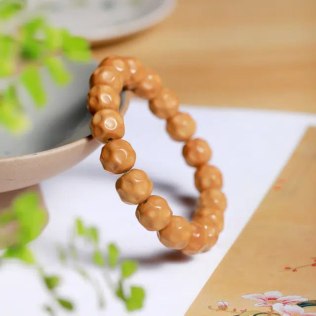 梨云暮雪 一级品质    精挑货头   复古路路通手持文玩佛珠  奶酪  小众设计好运念珠 猴头核桃 手串 男女同款情侣款