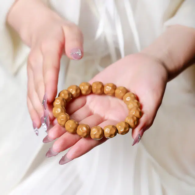 梨云暮雪 一级品质    精挑货头   复古路路通手持文玩佛珠  奶酪  小众设计好运念珠 猴头核桃 手串 男女同款情侣款