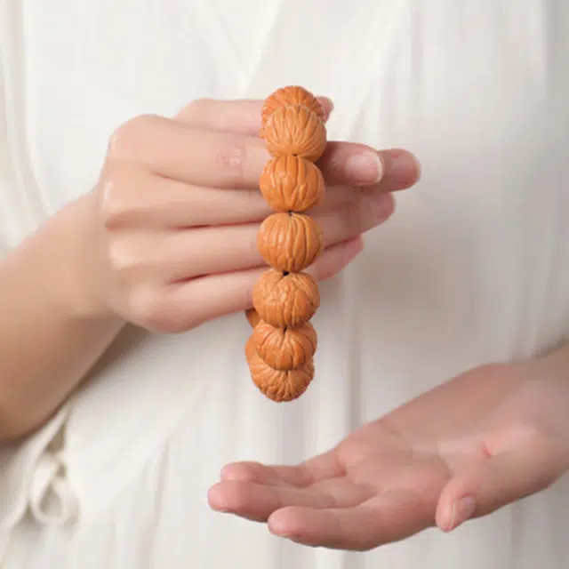 梨云暮雪 我们专注品质  凤仙龙岩馒头素串 玩念珠佛珠 新中式国风#好运 猴头核桃 手串 男女同款情侣款