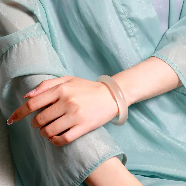 梨云暮雪 梦幻香槟金猫眼手镯 香槟金  藕粉 百搭 旗袍汉服 冰底 白月光 古风 美人镯 叮当 妈妈 女友 琉璃 琉璃 手镯 女款