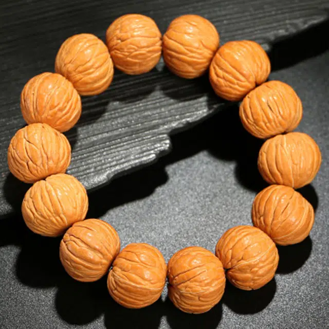 梨云暮雪 我们专注品质  凤仙龙岩馒头素串 玩念珠佛珠 新中式国风#好运 猴头核桃 手串 男女同款情侣款