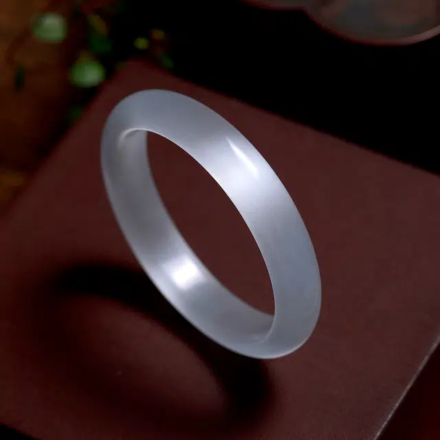 梨云暮雪 气质百搭赠红黑猫手绳一对水润莫比乌斯轻奢高级潮流 琉璃 手镯 女款