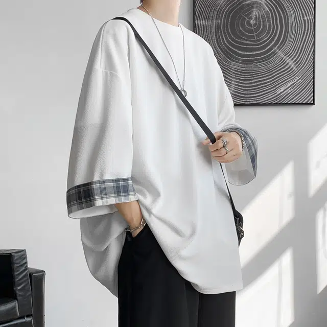 URBAN AUTHENTIC T