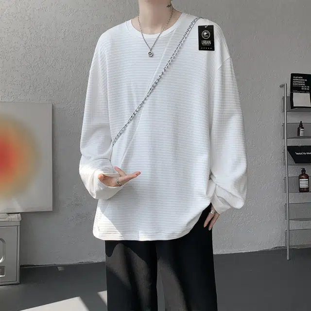 URBAN AUTHENTIC T